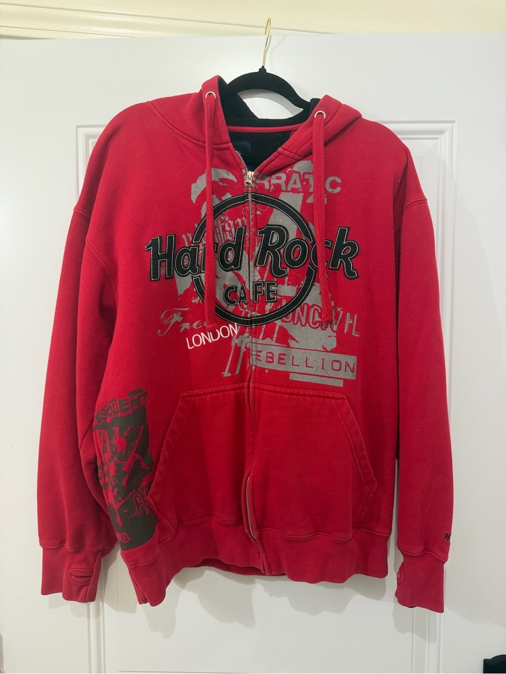 Hard Rock Cafe London Red Zip Up Hoodie Men’s Y2K Style Distressed Graphic